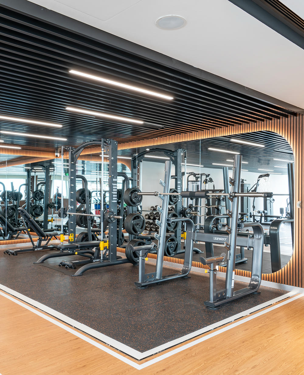 Etown Cong Hoa Gym Box Etown Cong Hoa Gym Box