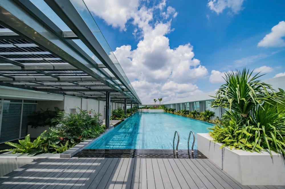 Etown Cong Hoa Sky Pool Etown Cong Hoa Sky Pool